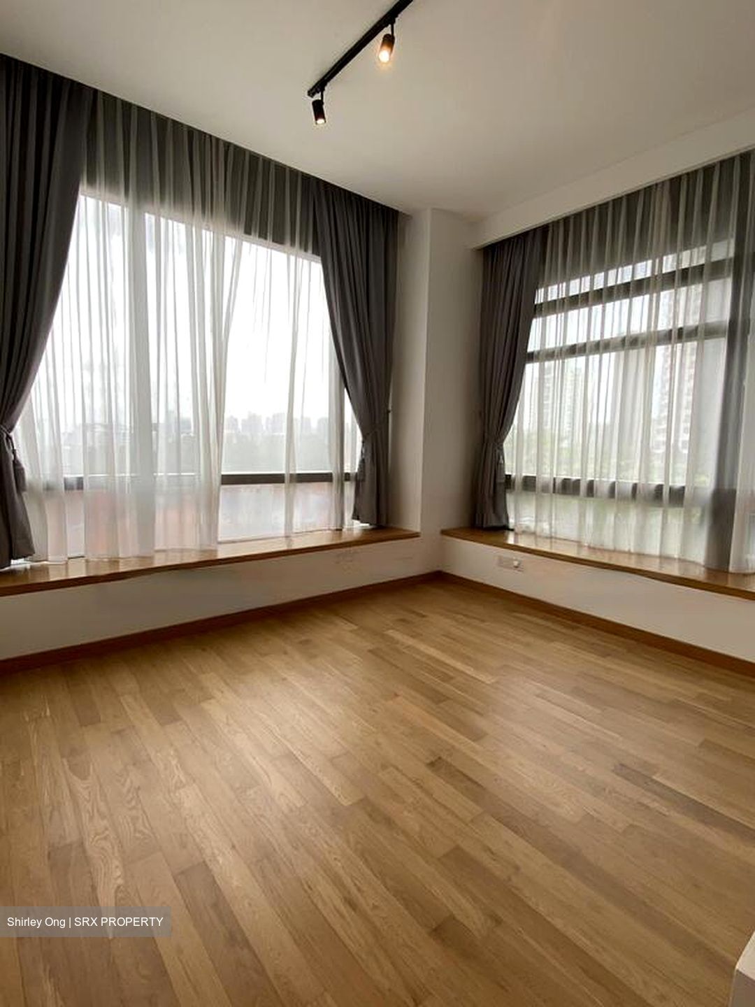 Nouvel 18 (D10), Condominium #523755911